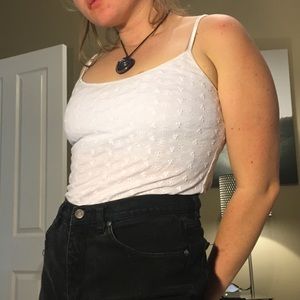 Vintage White camisole w/ daisy/floral detailing